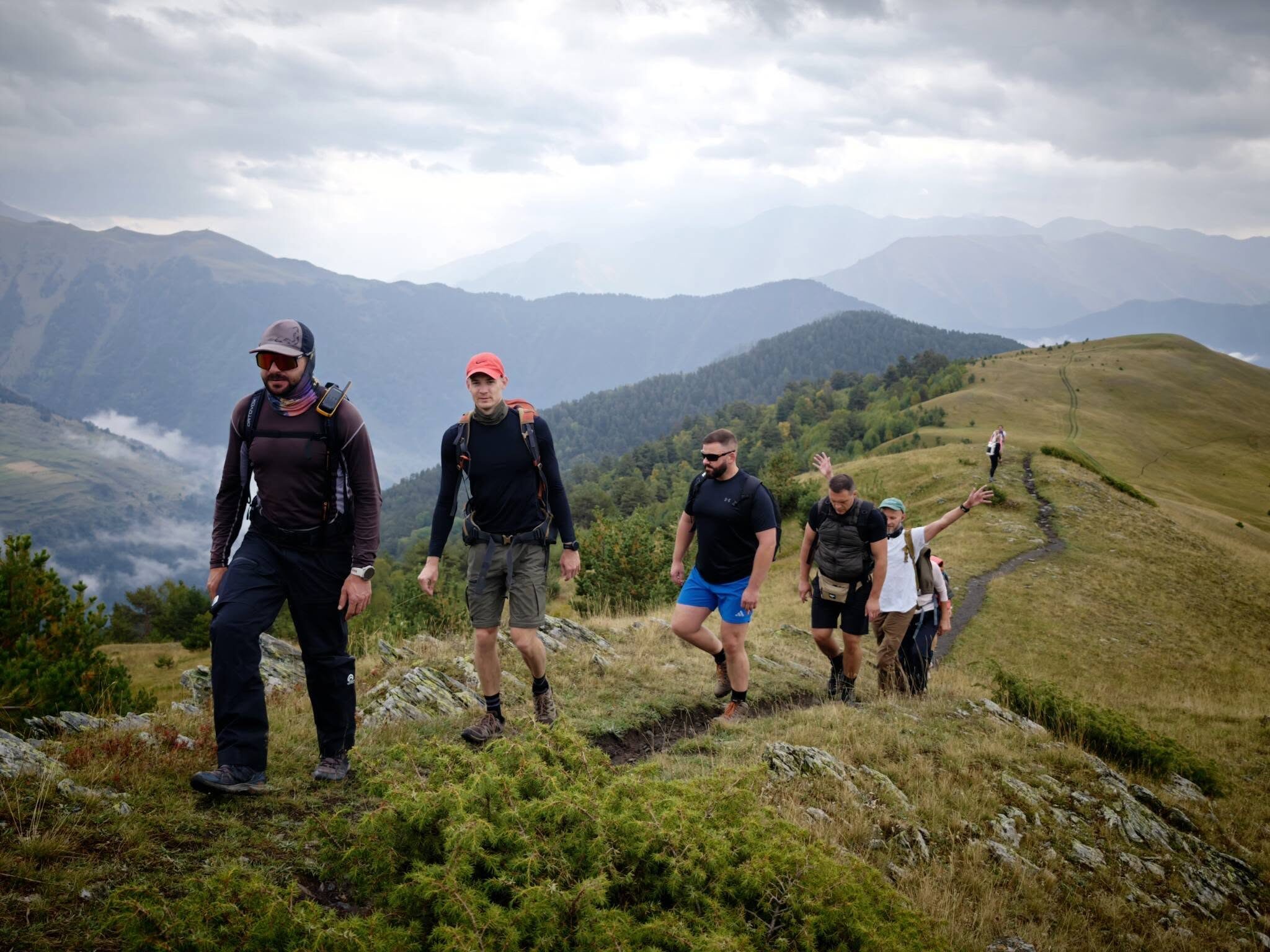 Žygeiviai kalvagūbriu, Tušetija